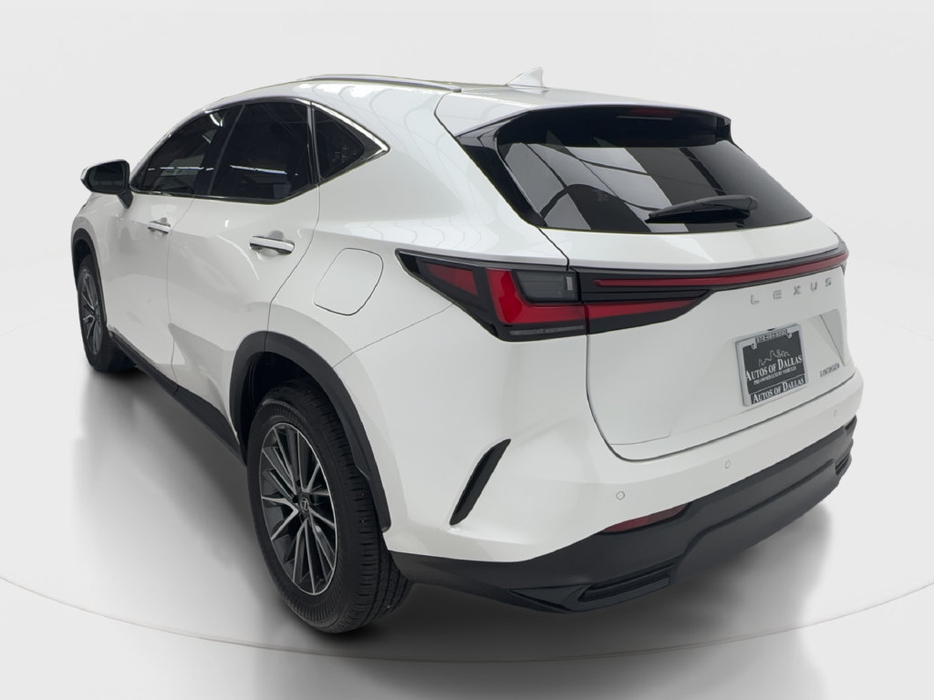 Used 2025 Lexus NX 250 FWD w/ Towing Package (2000 Lbs) image 11