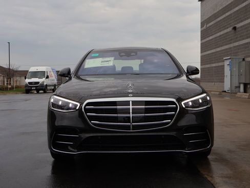 New 2026 Mercedes-Benz S 580 4MATIC Sedan image 2