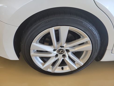 Used 2024 Lexus IS 300 w/ Comfort Package RWD image 9