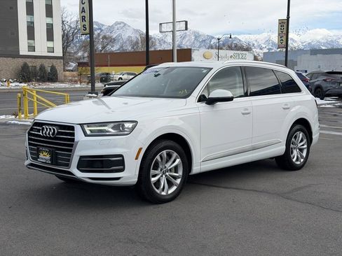 Used 2017 Audi Q7 3.0T Premium Plus image 3