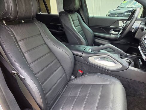 Used 2025 Mercedes-Benz GLE 450 4MATIC Coupe image 10