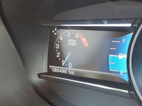 Used 2017 Ford Explorer XLT w/ Equipment Group 202A FWD image 15
