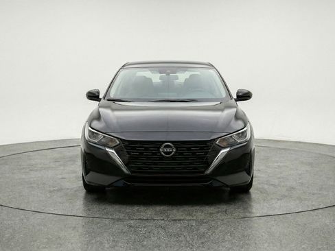 Used 2025 Nissan Sentra SV FWD image 2