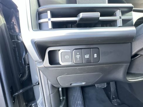 Used 2026 Hyundai Santa Fe SE image 17