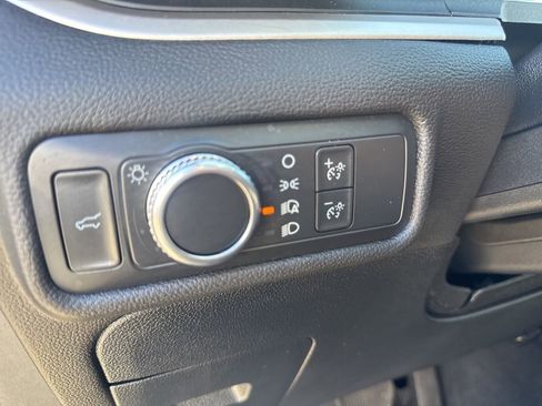 Certified 2022 Ford Explorer XLT image 18