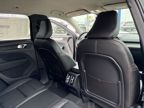 New 2026 Volvo XC40 B5 Core w/ Climate Package AWD/4WD image 40