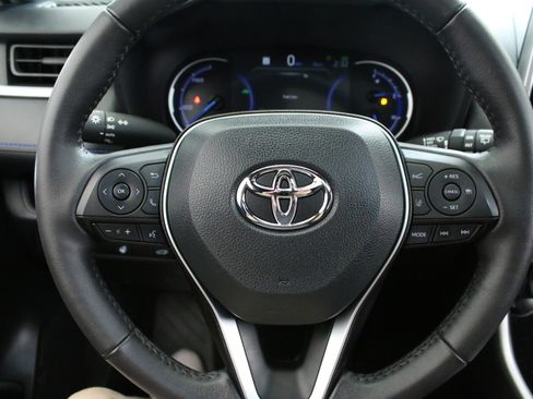 Used 2024 Toyota RAV4 SE w/ Convenience Package AWD/4WD image 13