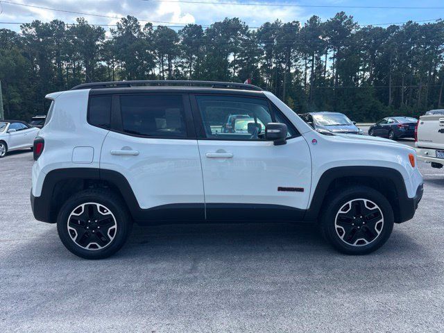 Used 2015 Jeep Renegade Trailhawk AWD/4WD image 8