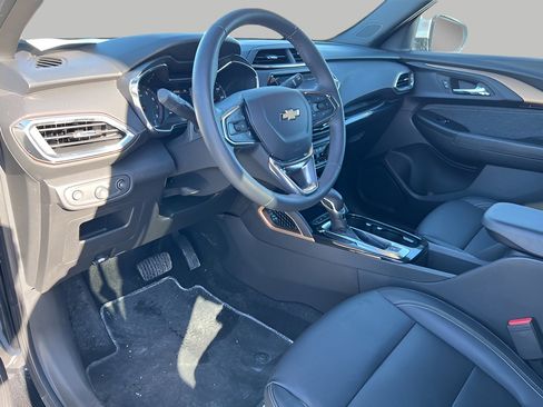 Used 2023 Chevrolet TrailBlazer ACTIV w/ Convenience Package image 26