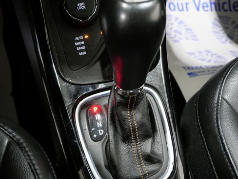 Used 2019 Jeep Compass Limited w/ Safety & Security Group image 23