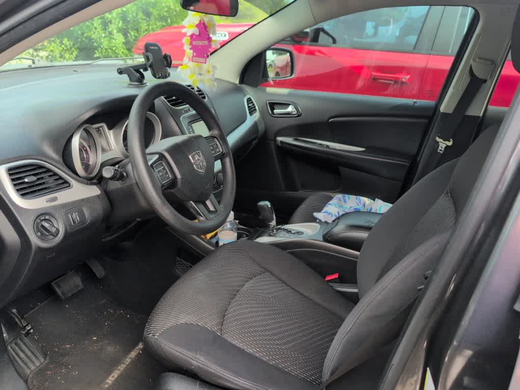 Used 2015 Dodge Journey SXT w/ Flexible Seating Group FWD image 9