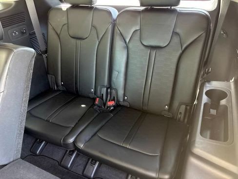Used 2025 Kia Sorento S w/ Panoramic Sunroof Package FWD image 17