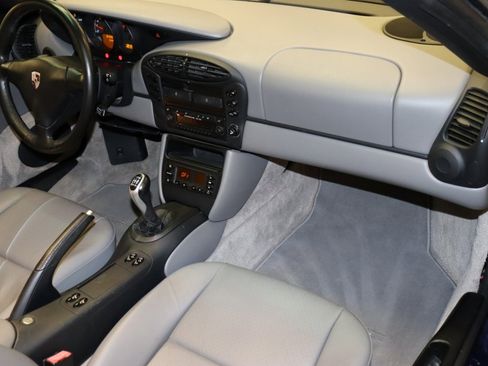 Used 2001 Porsche Boxster RWD image 28