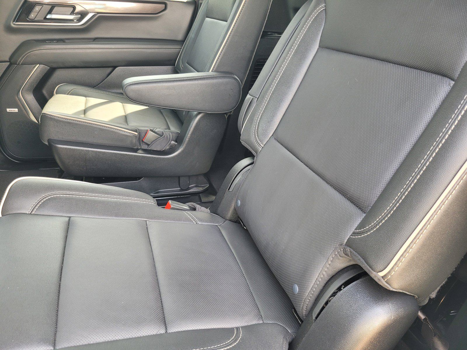 Used 2026 GMC Yukon XL Elevation RWD image 13