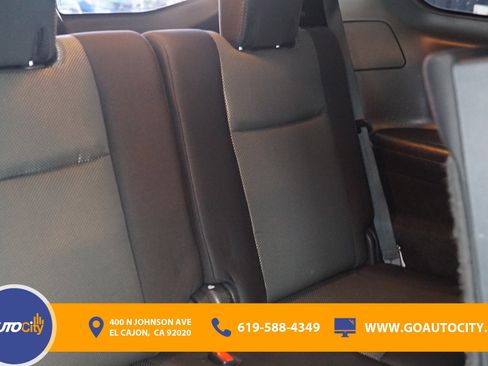 Used 2020 Nissan Pathfinder SV image 14