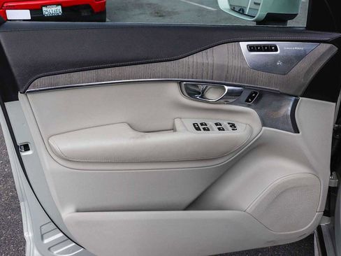 Used 2020 Volvo XC90 T8 Inscription w/ Protection Package Premier image 23