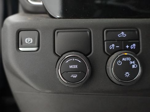 Used 2024 Chevrolet Silverado 1500 LT w/ Texas Edition Plus RWD image 13