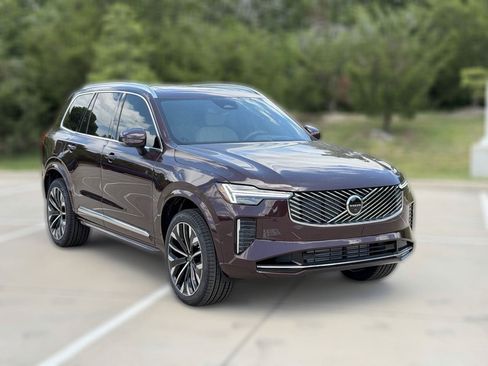 New 2026 Volvo XC90 T8 Ultra w/ Protection Package Premier AWD/4WD image 4