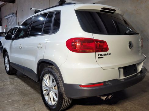 Used 2017 Volkswagen Tiguan Limited w/ Premium Package image 7