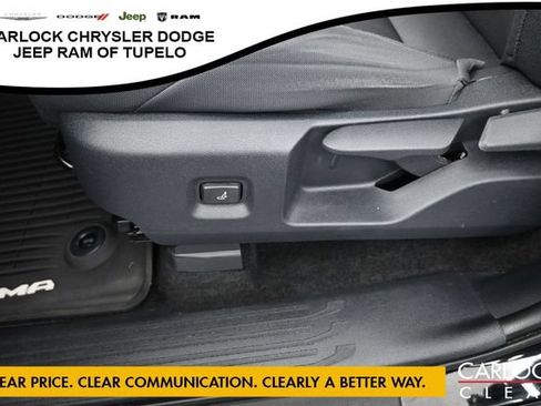Used 2025 Toyota Tacoma SR AWD/4WD image 16