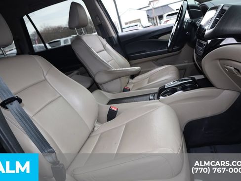 Used 2018 Honda Pilot Touring image 30