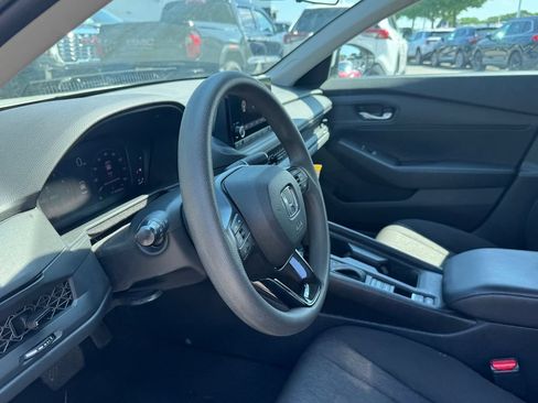 Used 2023 Honda Accord LX image 24