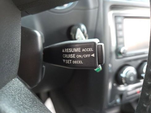 Used 2010 Dodge Challenger R/T image 96