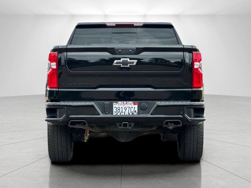 Used 2025 Chevrolet Silverado 1500 LT Trail Boss w/ LT Trail Boss Premium Package AWD/4WD image 4