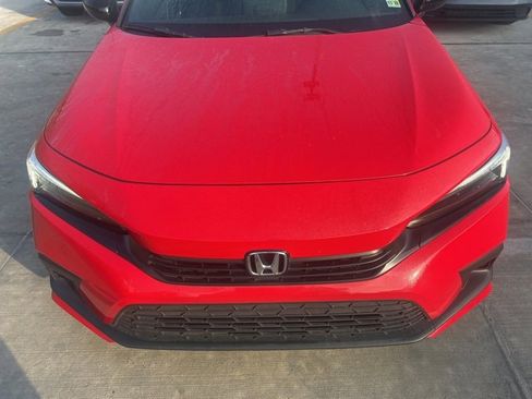 Used 2023 Honda Civic Sport image 2