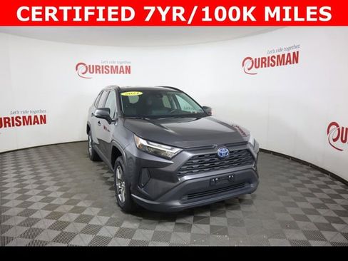 Used 2024 Toyota RAV4 LE AWD/4WD image 12