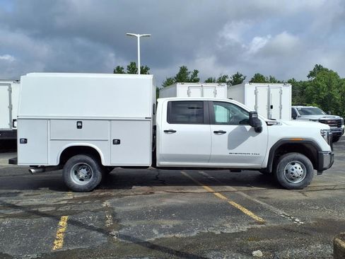 New 2025 GMC Sierra 3500 Pro w/ Convenience Package image 8