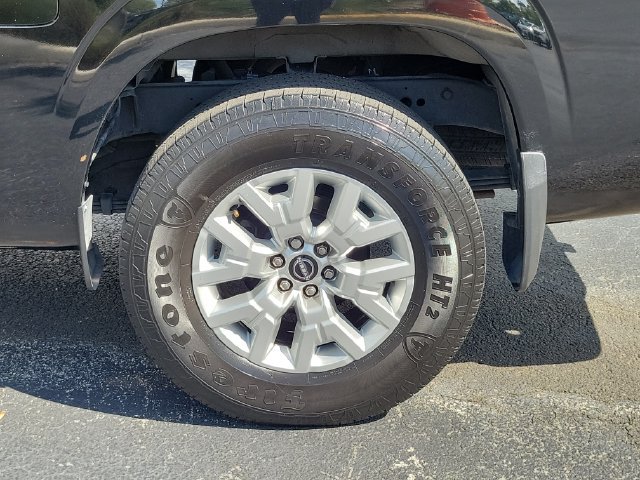 Used 2022 Nissan Frontier SV RWD image 8