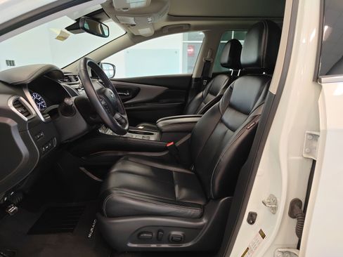 Used 2020 Nissan Murano SL w/ Moonroof Package AWD/4WD image 9