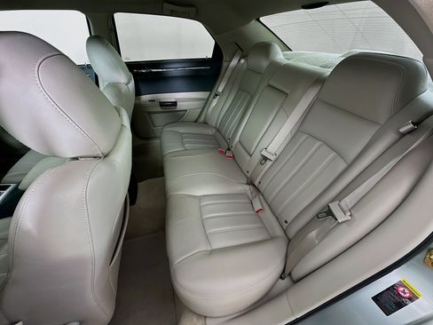 Used 2005 Chrysler 300 C w/ Navigation & Sound Group II RWD image 26