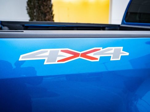 Used 2021 Chevrolet Colorado W/T w/ Custom Special Edition image 9