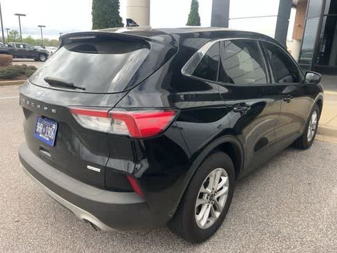 Used 2020 Ford Escape SE image 11