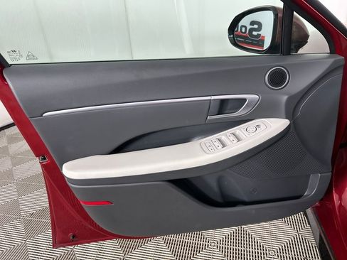 Used 2025 Hyundai Sonata SEL FWD image 10