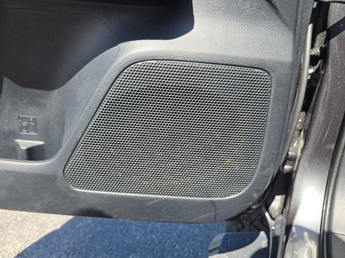 Used 2019 Toyota Tacoma TRD Sport RWD image 15