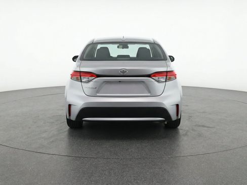 Used 2025 Toyota Corolla LE FWD image 7