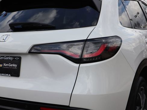 Used 2025 Honda HR-V EX-L image 32