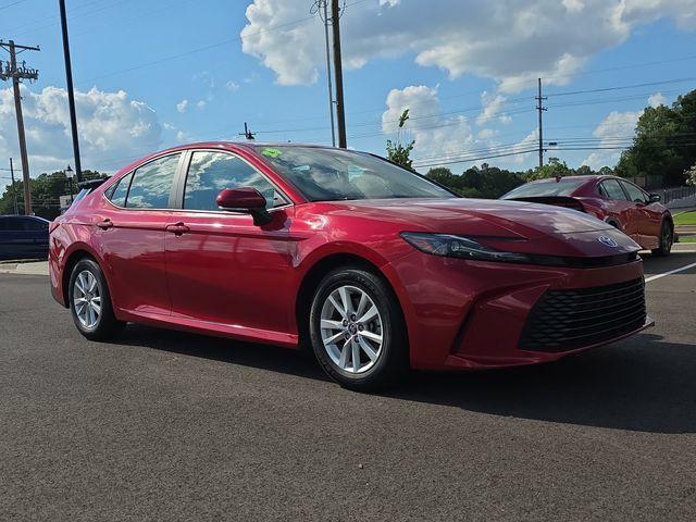 Used 2025 Toyota Camry LE FWD image 7