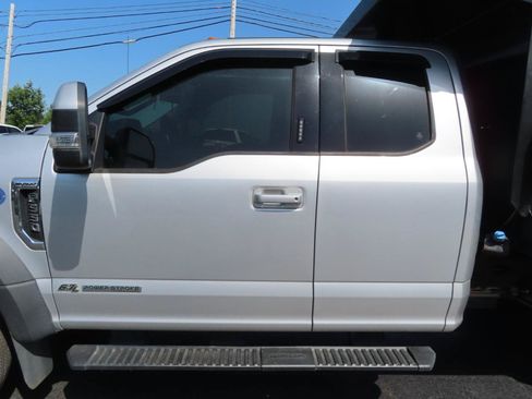 Used 2017 Ford F550 4x4 SuperCab Super Duty image 15