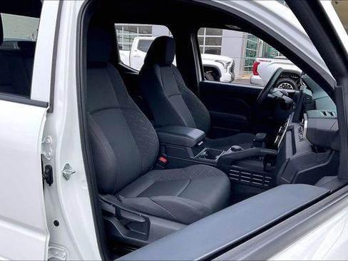 Used 2024 Toyota Tacoma SR image 7