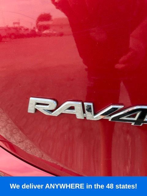 Used 2017 Toyota RAV4 LE FWD image 14