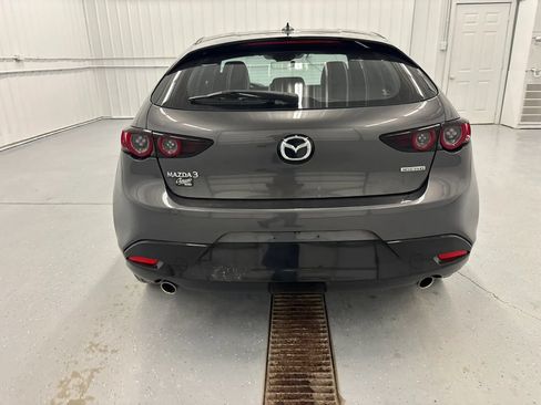 Used 2019 MAZDA MAZDA3 Hatchback w/ Preferred Package FWD image 6