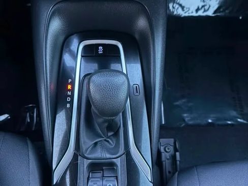 Used 2020 Toyota Corolla LE FWD image 26