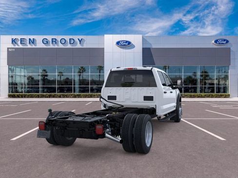New 2026 Ford F450 XL w/ XL Chrome Package RWD image 9