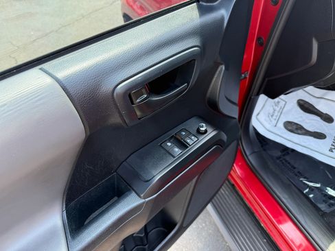 Used 2018 Toyota Tacoma SR RWD image 20