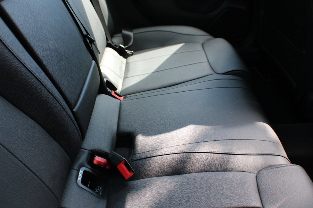 Used 2025 Mercedes-Benz CLA 250 image 30