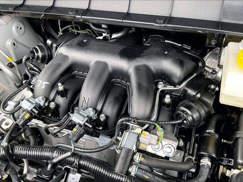 New 2026 Nissan Pathfinder Platinum w/ Cargo Package AWD/4WD image 35